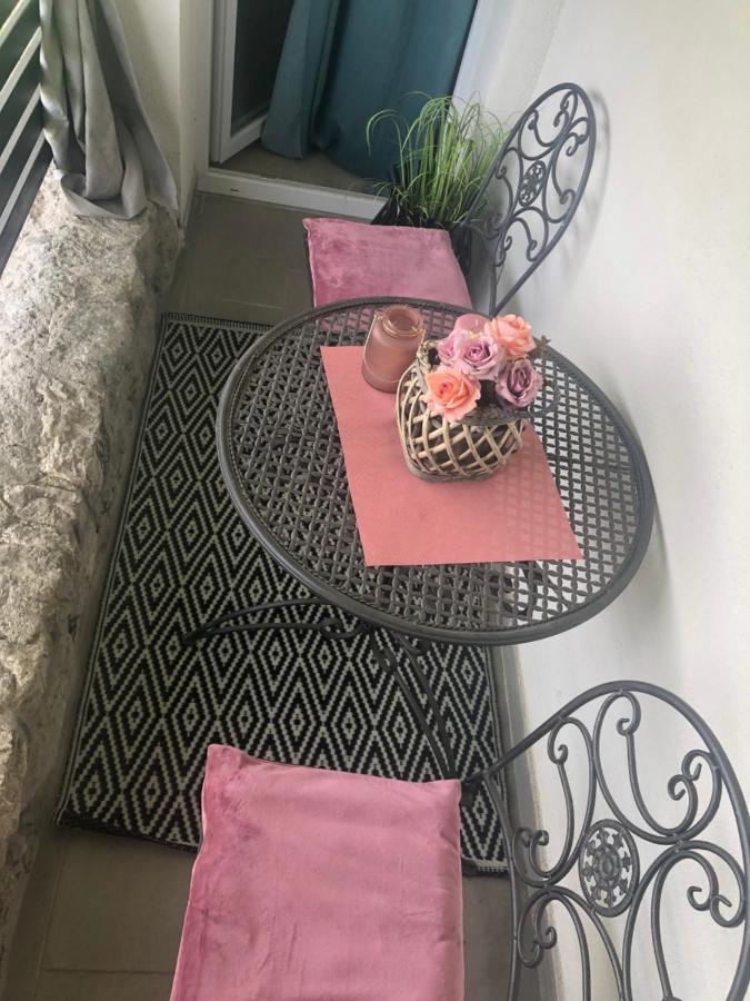 Apartments Jaki تْسْغيكفانِتْسا المظهر الخارجي الصورة